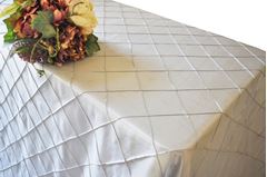 Picture of Table Cloth 90X156 - Silver Platinum (Pintuck Taffeta Rectangle)